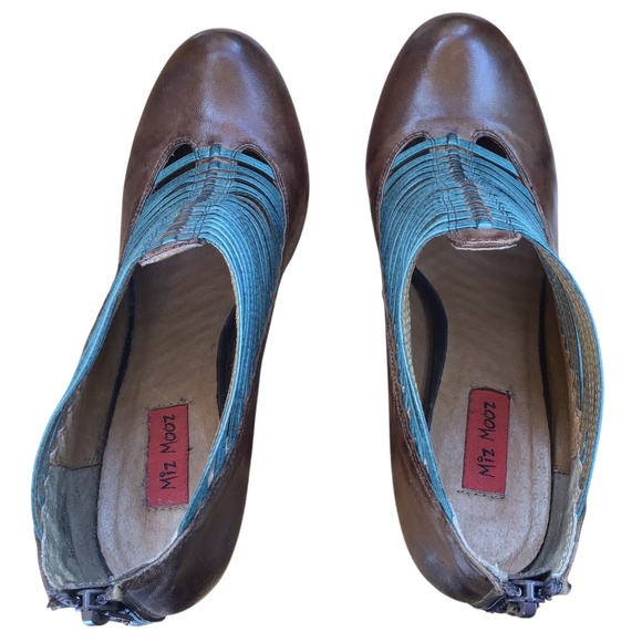 Miz Mooz Sloane Heels - Picture 10 of 16